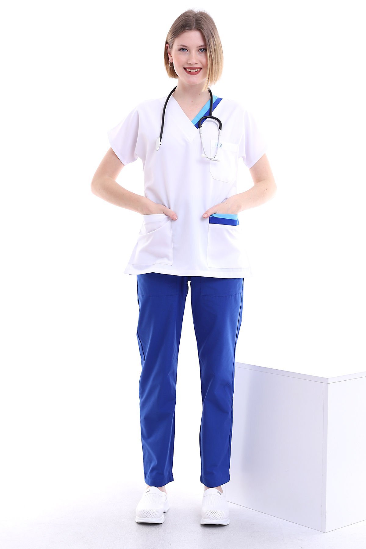 SCRUBS FORMA TAKIMI, GÜZELLİK MERKEZİ KIYAFETİ