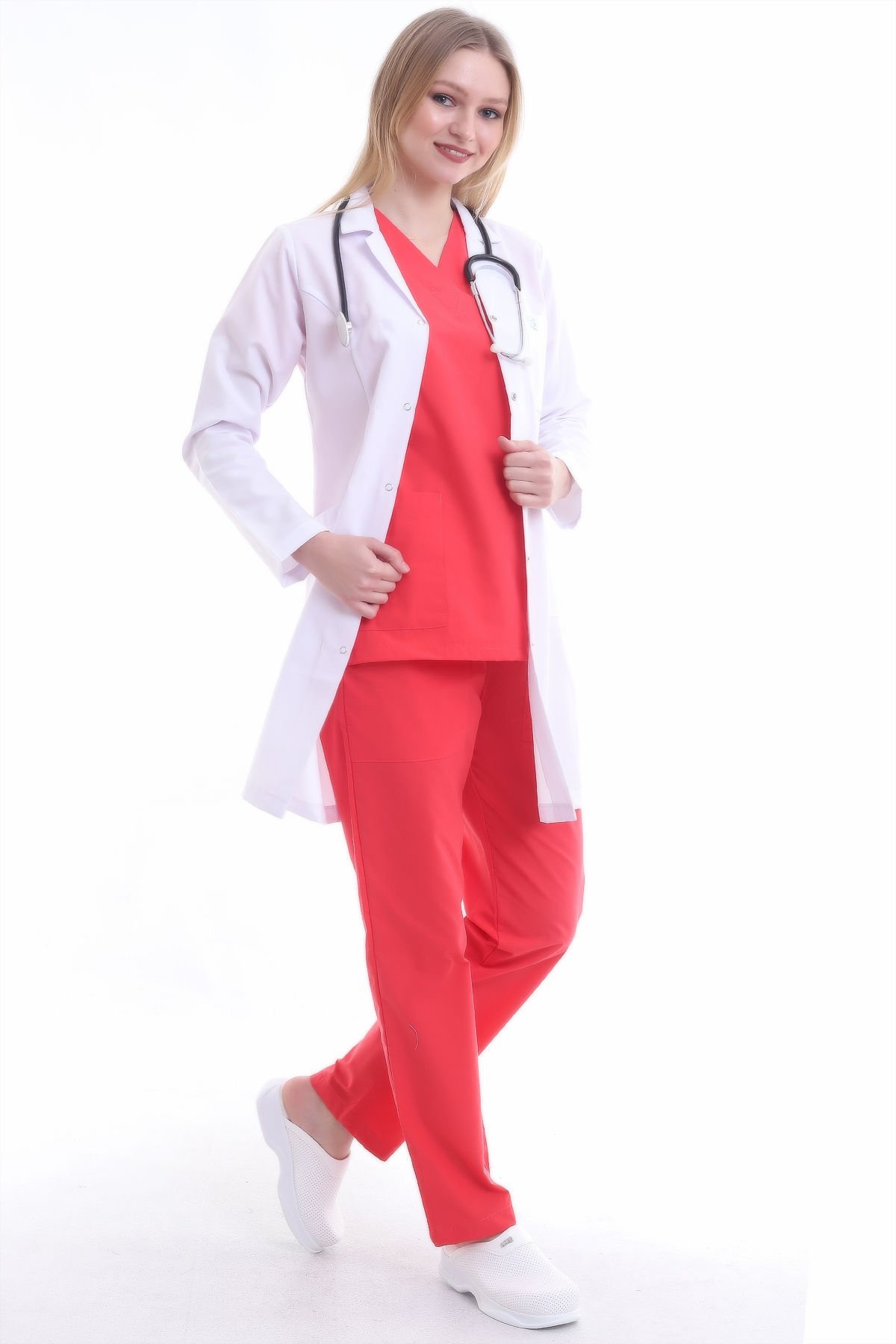 KADIN CEKET YAKA BEYAZ DOKTOR ÖĞRETMEN ÖNLÜĞÜ