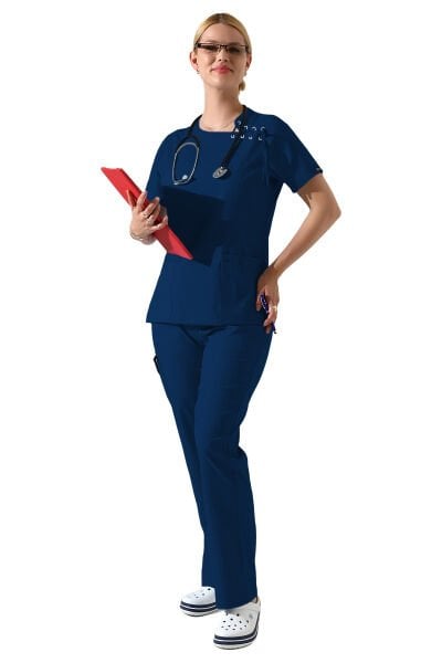İndigo Likralı Yaka Kuşgözü ve Biye Detaylı Kadın Scrubs Takımı