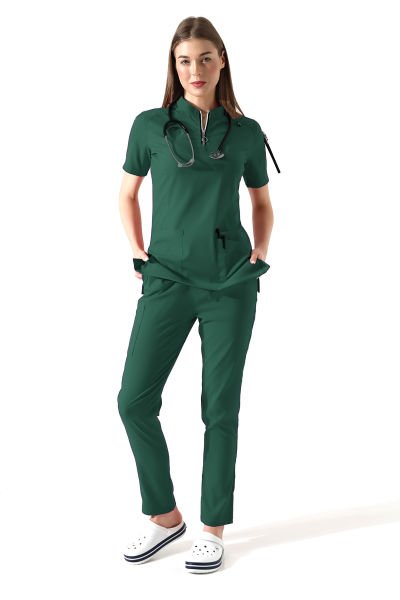 LİKRALI FERMUARLI YEŞİL KADIN SCRUBS FORMA TAKIMI