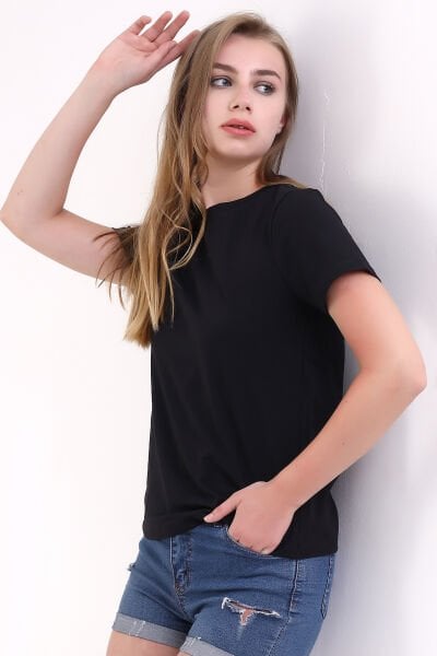 KISA KOLLU SİYAH BAYAN T-SHIRT